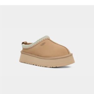 UGG Tazz Size 8 New!!!